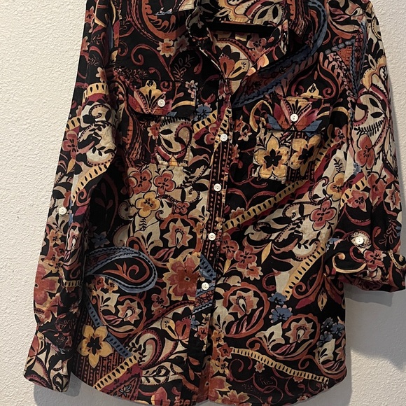 Lucky Brand Multicolor Boho Shirt,roll- up tab sleeves, 
Floral Print
SZ M - Picture 7 of 9
